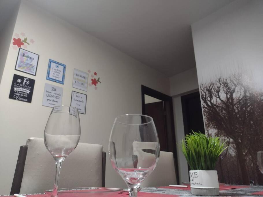 Family Space Curitiba/Vaga De Garagem Gratis エクステリア 写真